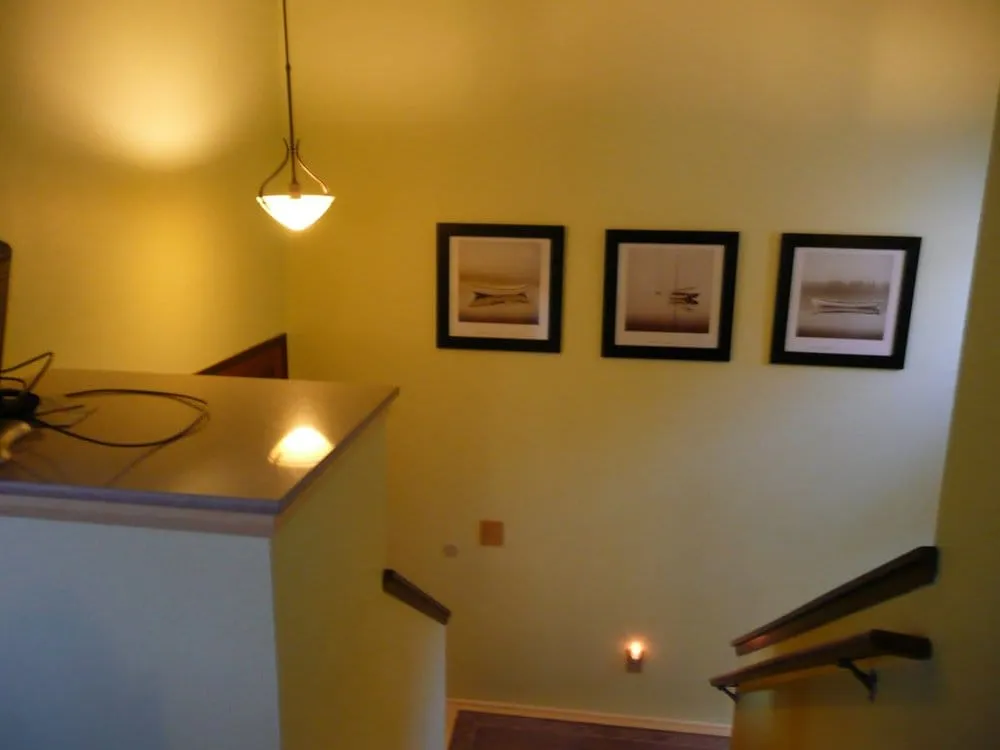 Expert yard cleanup service near you in Seattle, WA by Blue Monkey Painting