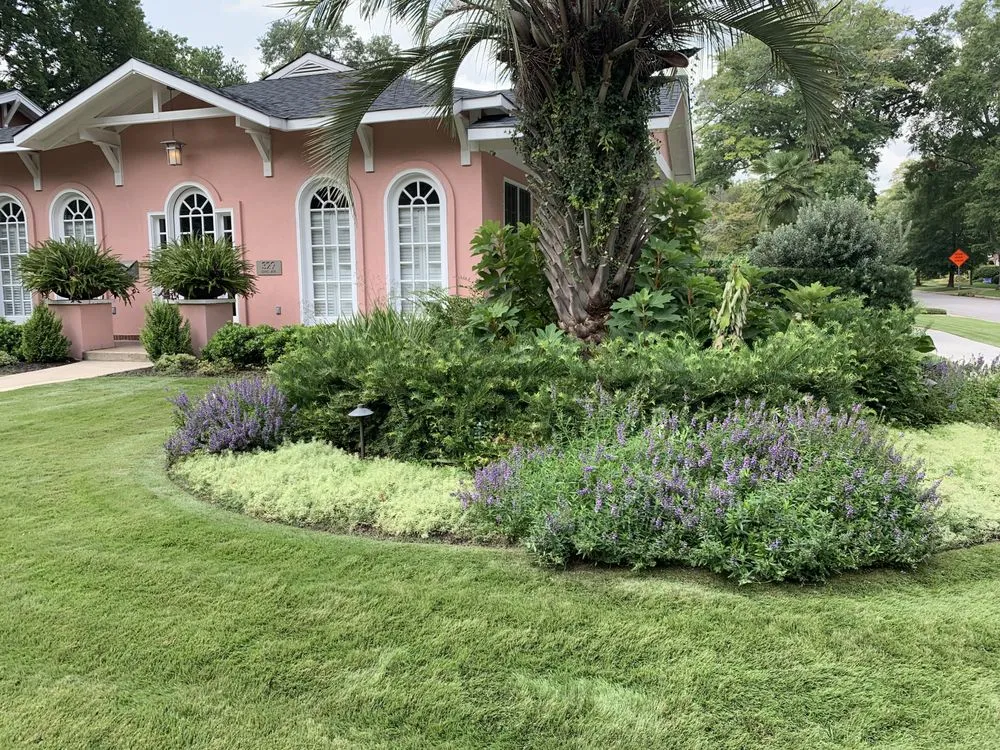 Local garden landscaping in Columbia, SC by Blue Moon Landscaping