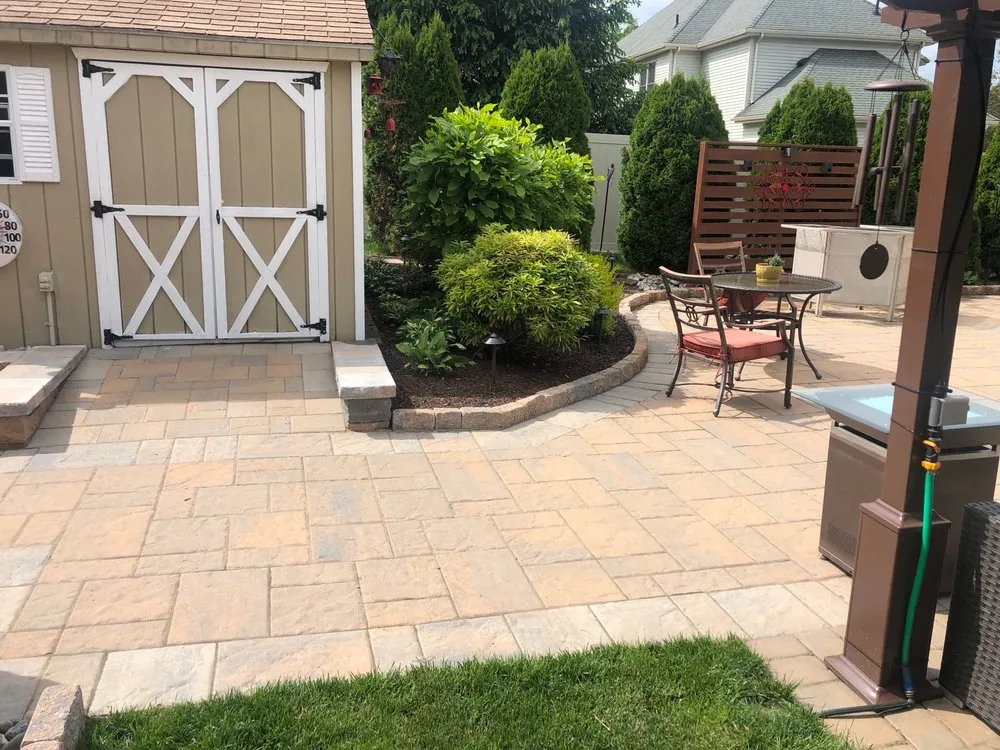 Affordable lawn care service for residential properties across Kunkletown, PA - Blue Morning Landscapes