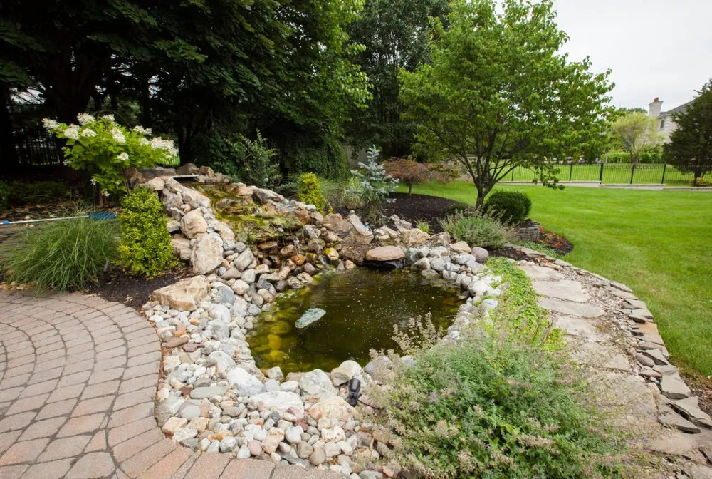 Professional residential landscaping in Bridgewater, NJ by Blue Mountain Landscaping