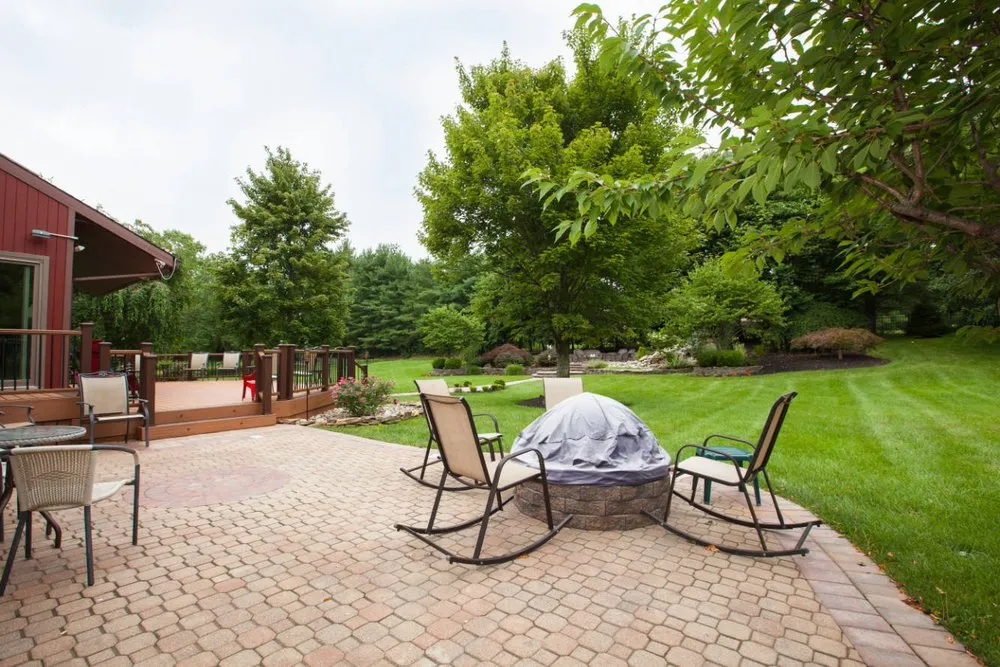 Custom outdoor landscaping in Bridgewater, NJ by Blue Mountain Landscaping