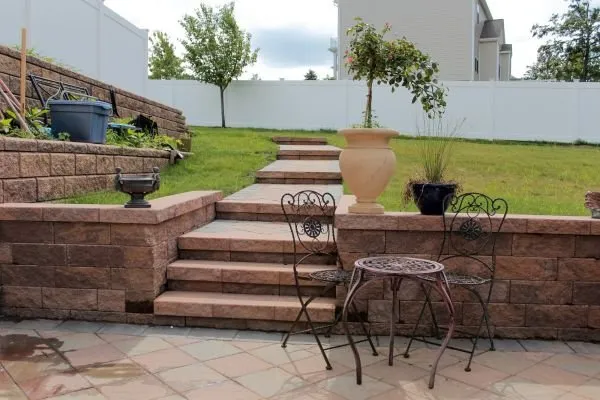 Blue Mountain Landscaping Logo