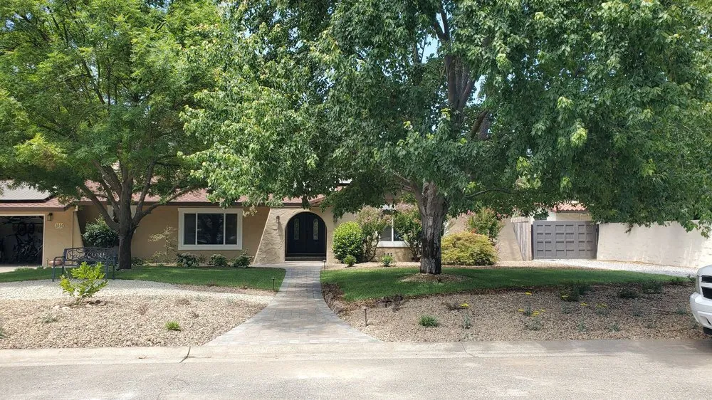 Expert garden landscaping experts serving Chico, CA - Blue Oak Landscaping