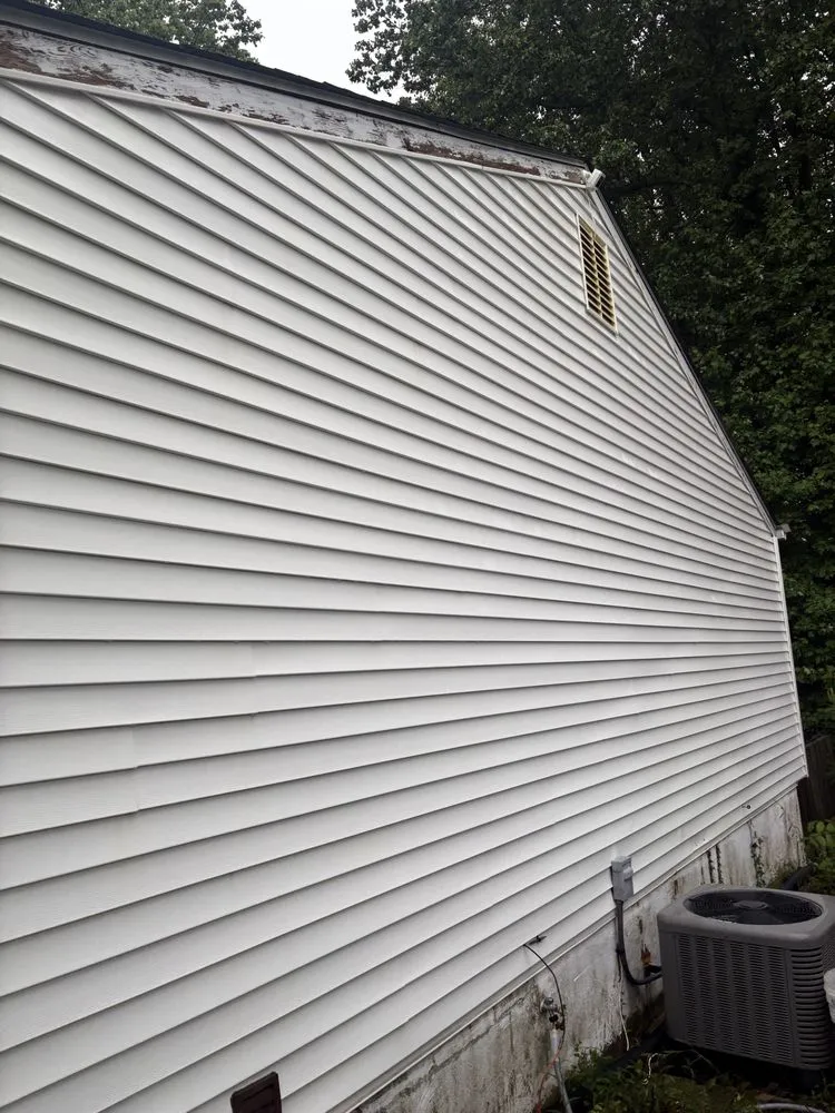 Local yard maintenance for homes across Owings, MD - Blue Palms Landscaping