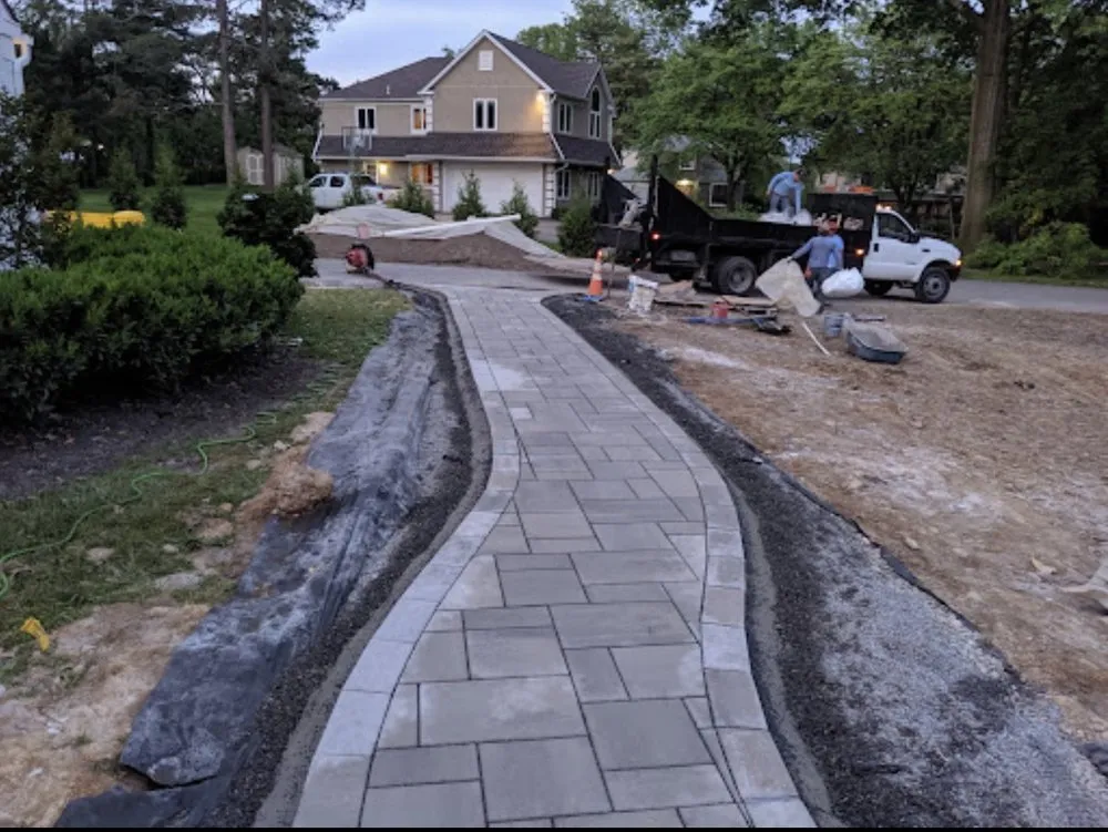 Expert garden landscaping in Saddle Brook, NJ - Blue Pine Snow and Landscaping