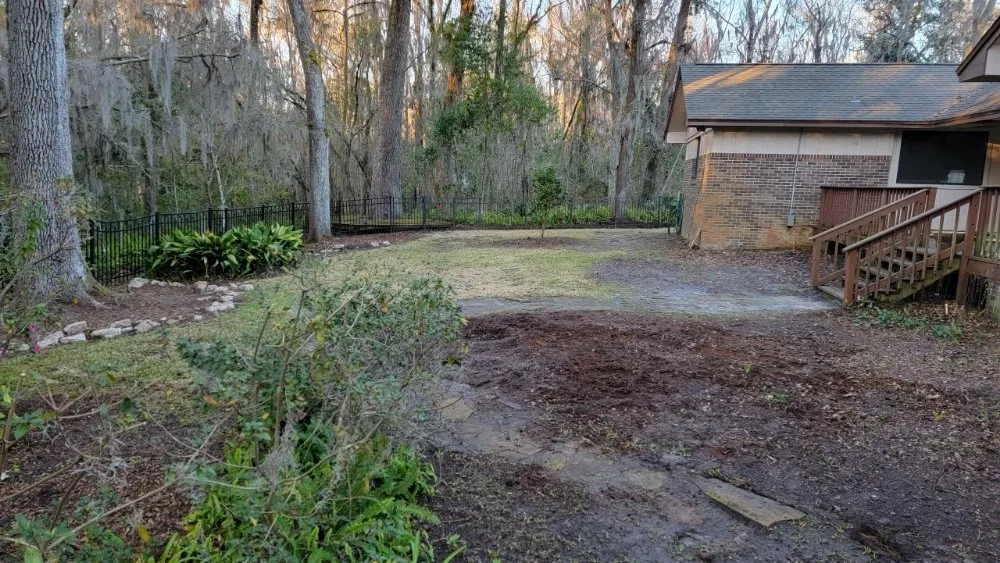 Reliable yard maintenance in Jacksonville, FL by Blue Ridge Landscape & Maintenance