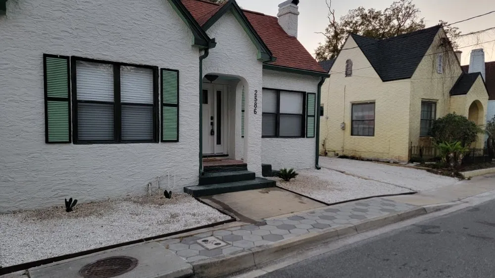 Expert yard maintenance in Jacksonville, FL by Blue Ridge Landscape & Maintenance