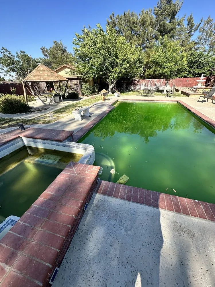 Local garden landscaping in Hesperia, CA - Blue Ripple Pools Service & Maintenance