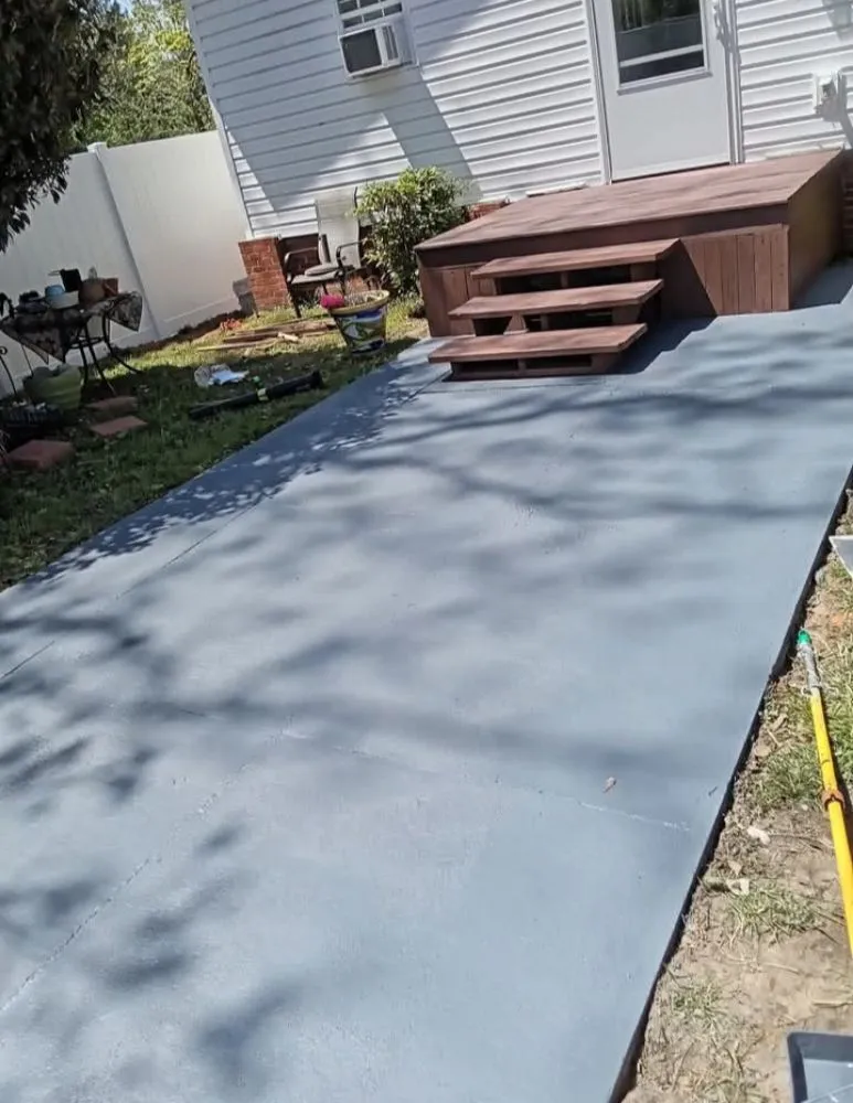 Expert outdoor landscaping experts serving Bonifay, FL - Blue River Carpentry And Landscaping