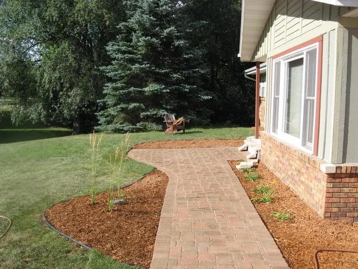 Top-rated residential landscaping experts serving Edgerton, WI - Blue River Landscapes, LLC