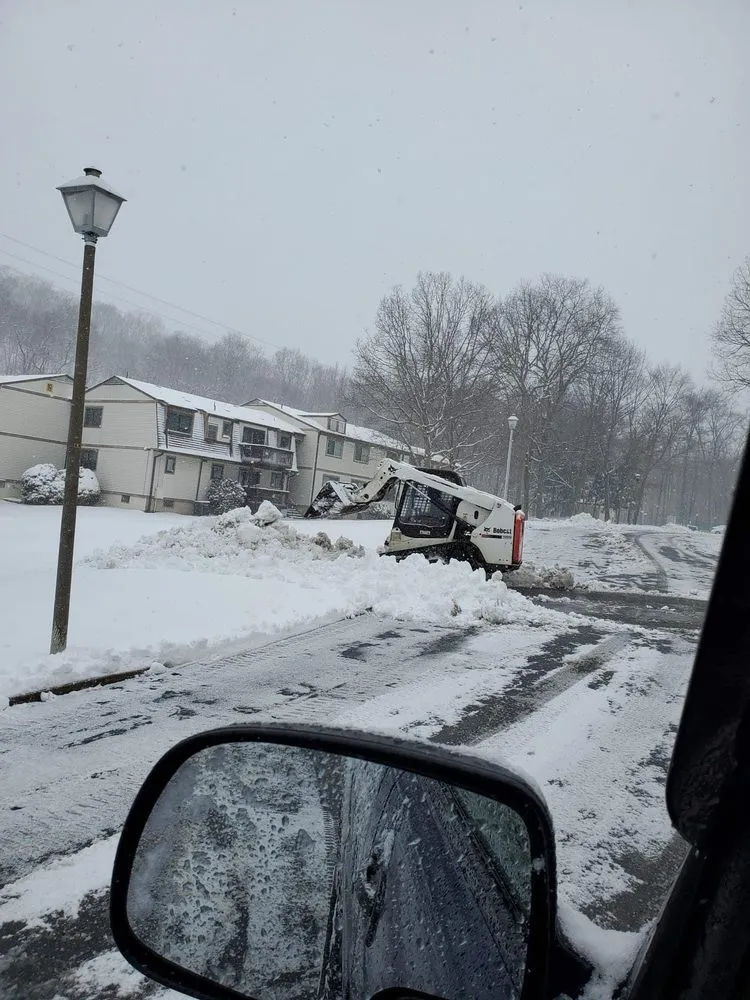 Top-rated lawn care service experts serving Hackettstown, NJ - Blue River Landscaping