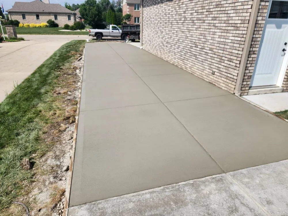 Expert outdoor landscaping experts serving Kenosha, WI - Blue River Landscaping