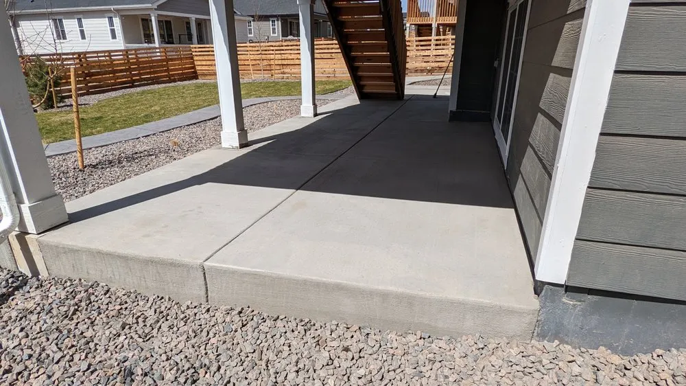 Top-rated yard maintenance with custom design in Aurora, CO by Blue Sky Hardscapes & Irrigation