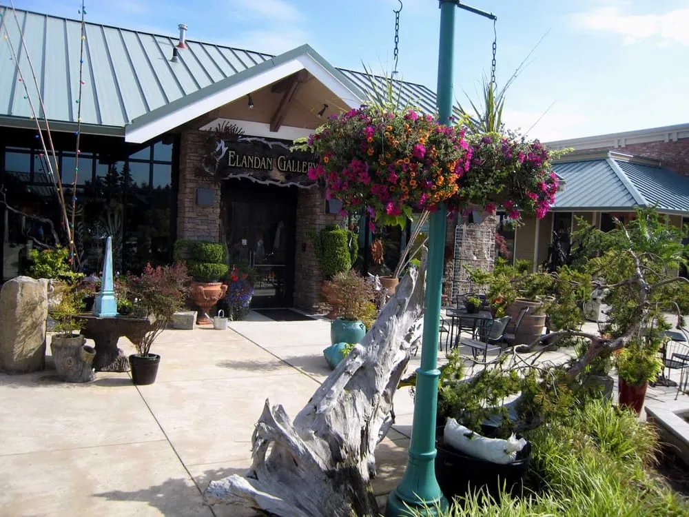 Custom outdoor landscaping in Puyallup, WA - Blue Sky Landscape Services