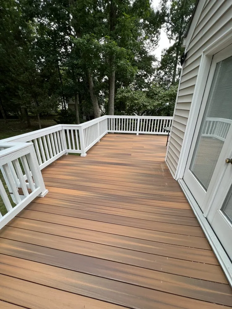 Top-rated yard cleanup service for year-round maintenance in Ridge, VA by Blue Sky