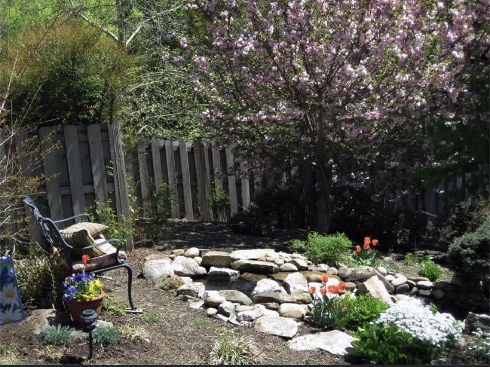 Trusted landscaping services experts serving Knoxville, TN - Blue Spruce Landscaping