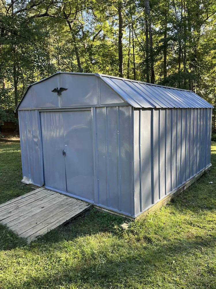 Top-rated yard cleanup service experts serving Hopewell, VA - Blue Squad