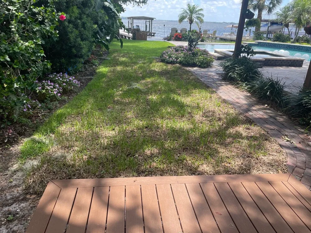 Reliable garden landscaping in Land O' Lakes, FL by Blue Tech Services
