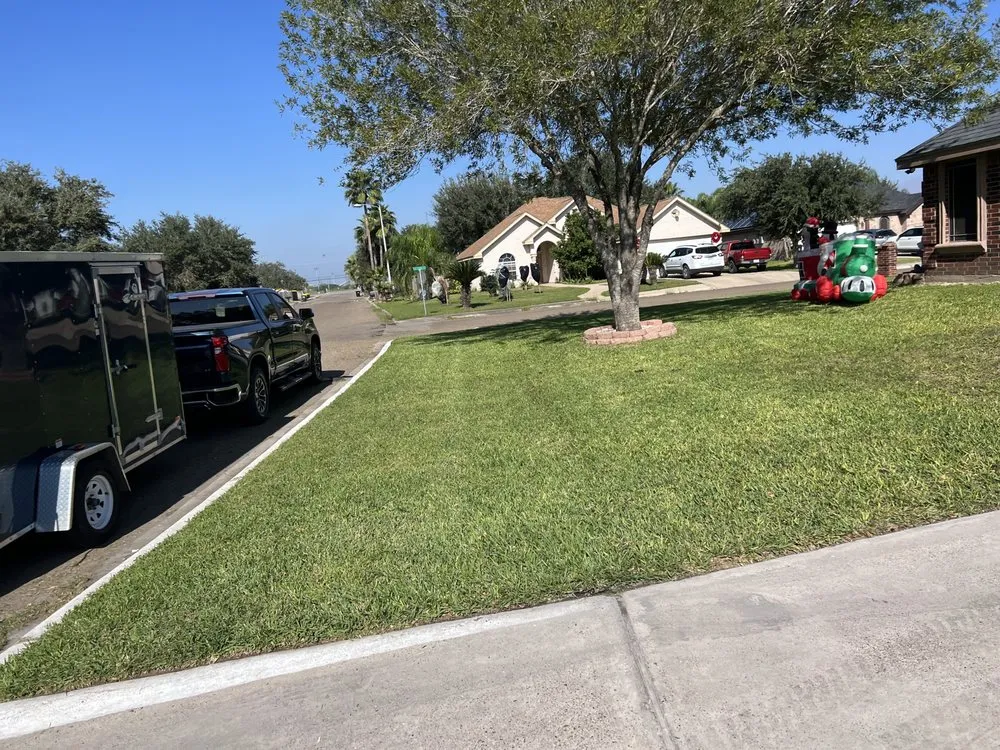 Professional yard maintenance experts serving Donna, TX - Blue Valley Lawn Service & Trailer Rentals