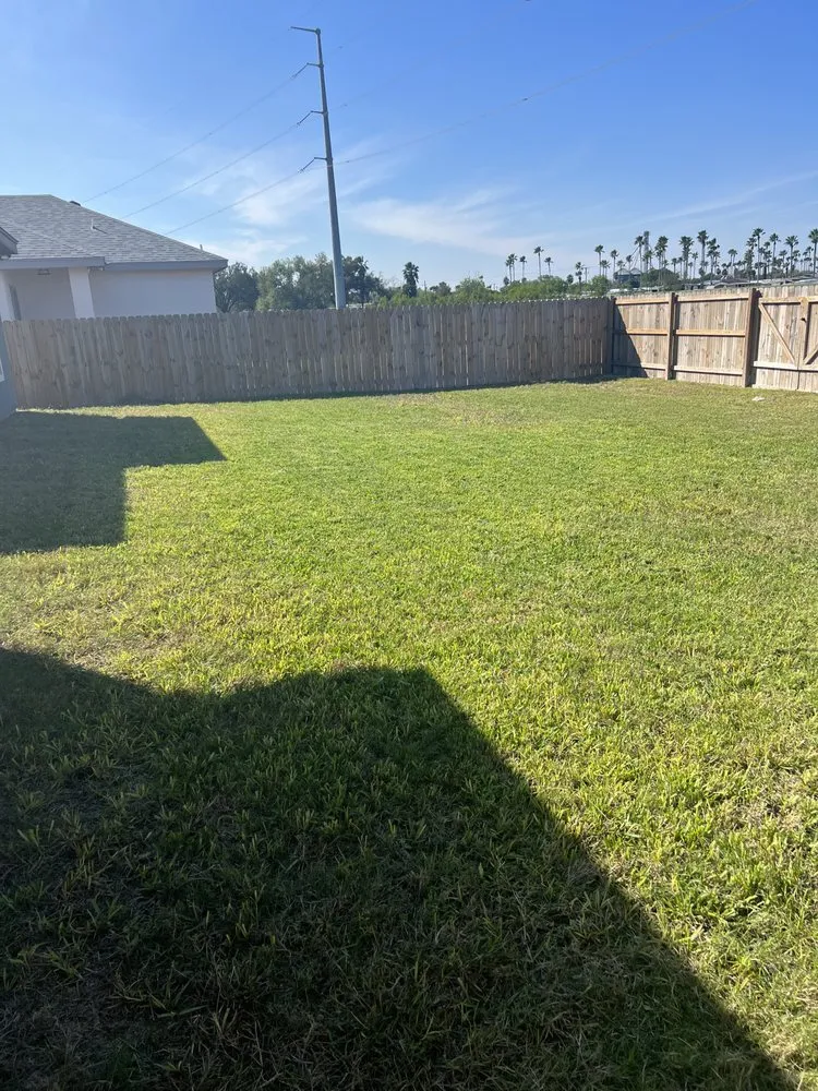 Custom garden landscaping experts serving Donna, TX - Blue Valley Lawn Service & Trailer Rentals