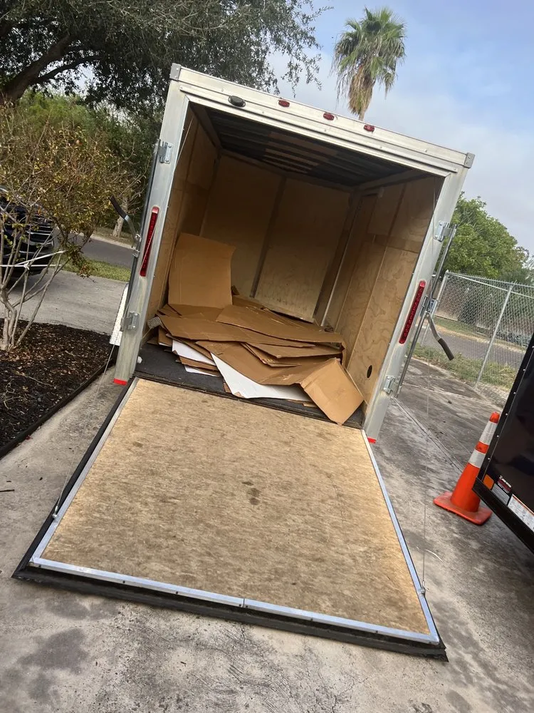 Affordable lawn mowing service for homes across Donna, TX - Blue Valley Lawn Service & Trailer Rentals