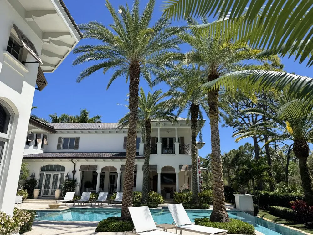 Trusted garden landscaping in Hobe Sound, FL by Blue Water Landscape