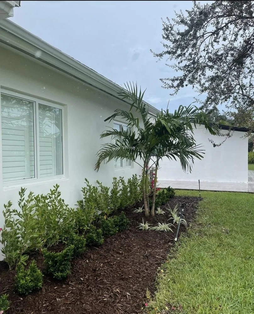 Top-rated landscaping services for beautiful yards across Kendale Lakes, FL - Bluebird landscaping