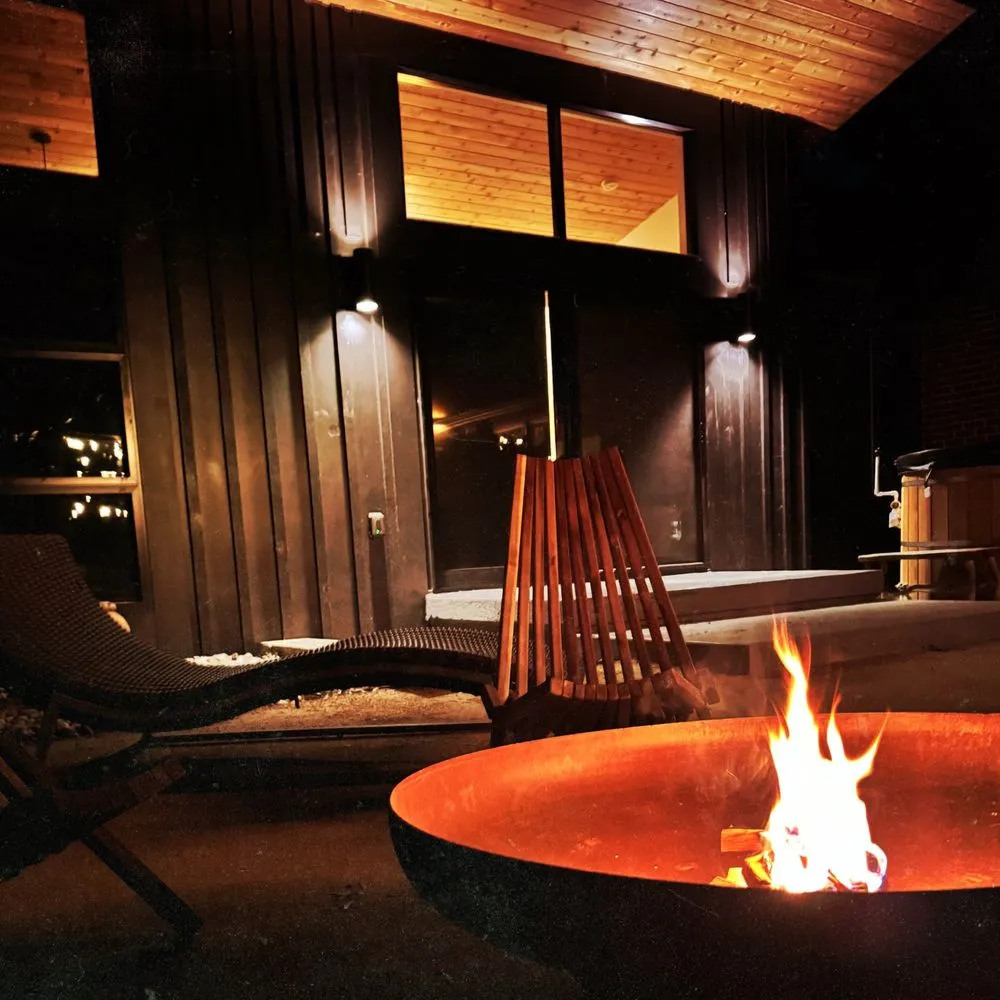 Top-rated lawn care service near you in Mission, KS by Bluebird Outdoors