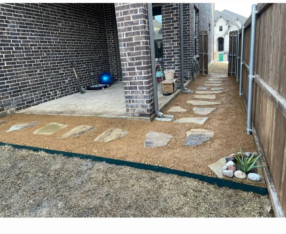 Local lawn care service experts serving Richardson, TX - Bluebonnet Gardens Lawn Care Service