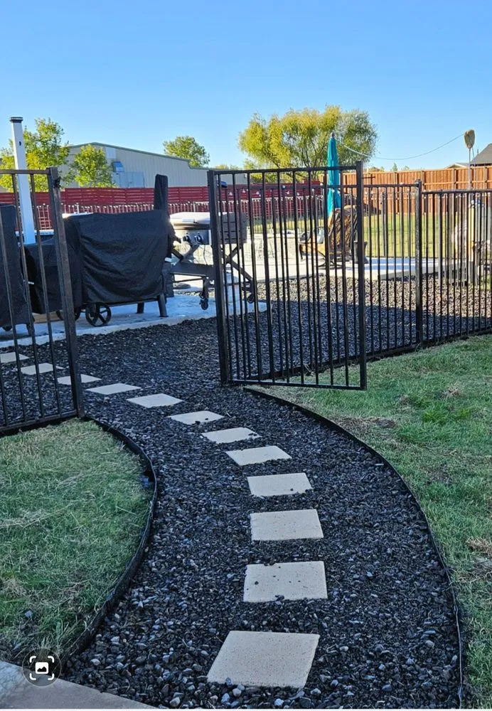 Local landscaping services experts serving Richardson, TX - Bluebonnet Gardens Lawn Care Service