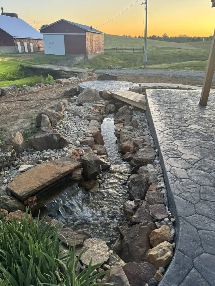 Local residential landscaping for year-round maintenance in Lebanon Junction, KY by Bluegrass Aquascapes