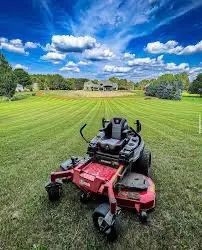 Expert landscaping services in Elizabethtown, KY - Bluegrass Boys Lawn Care