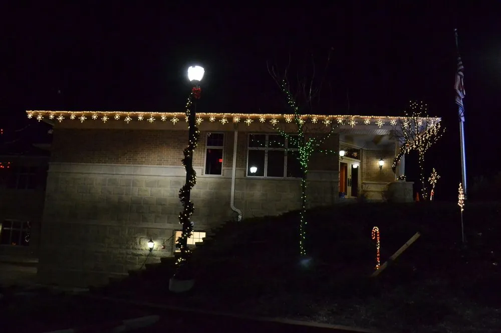 Top-rated yard maintenance for residential properties in Canton, OH by Bluegrass