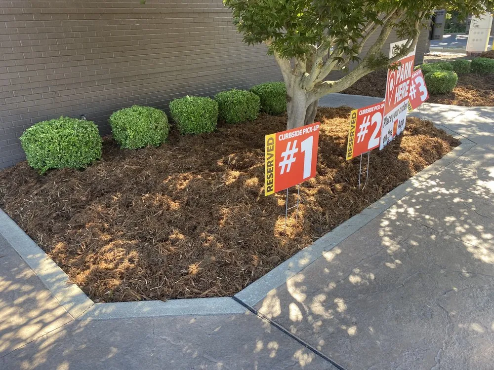 Custom lawn care service near you in Frankfort, KY by Bluegrass Cuts