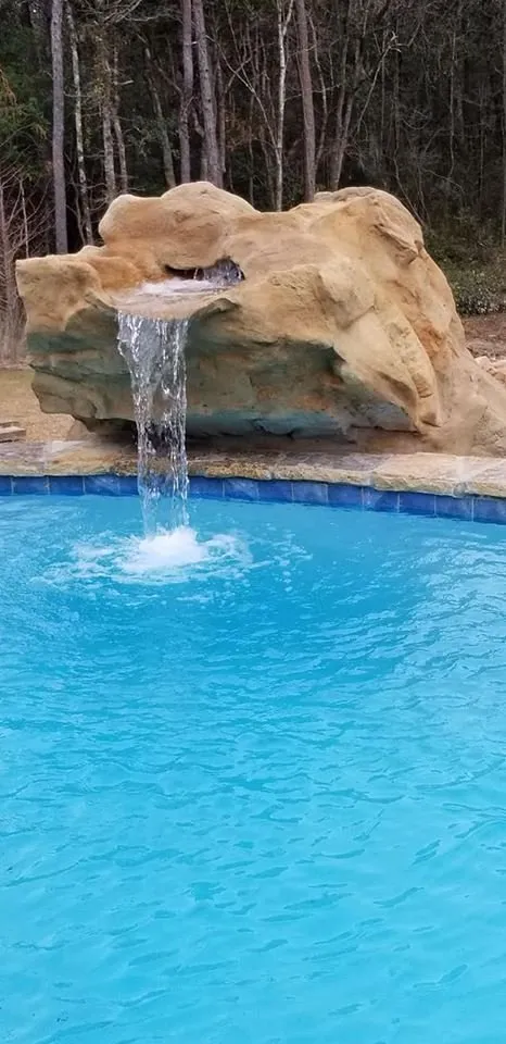 Affordable yard cleanup service experts serving Nicholasville, KY - Bluegrass Dreamscapes