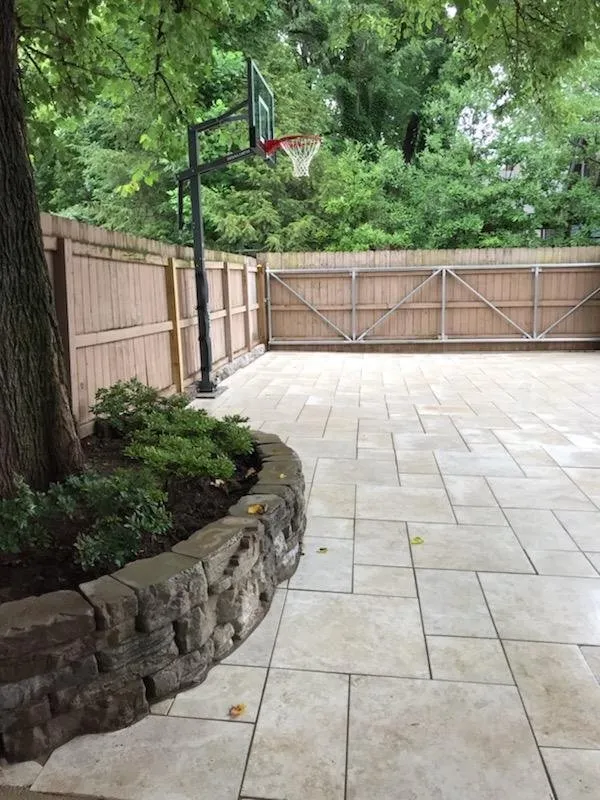 Professional lawn mowing service in Nicholasville, KY by Bluegrass Dreamscapes