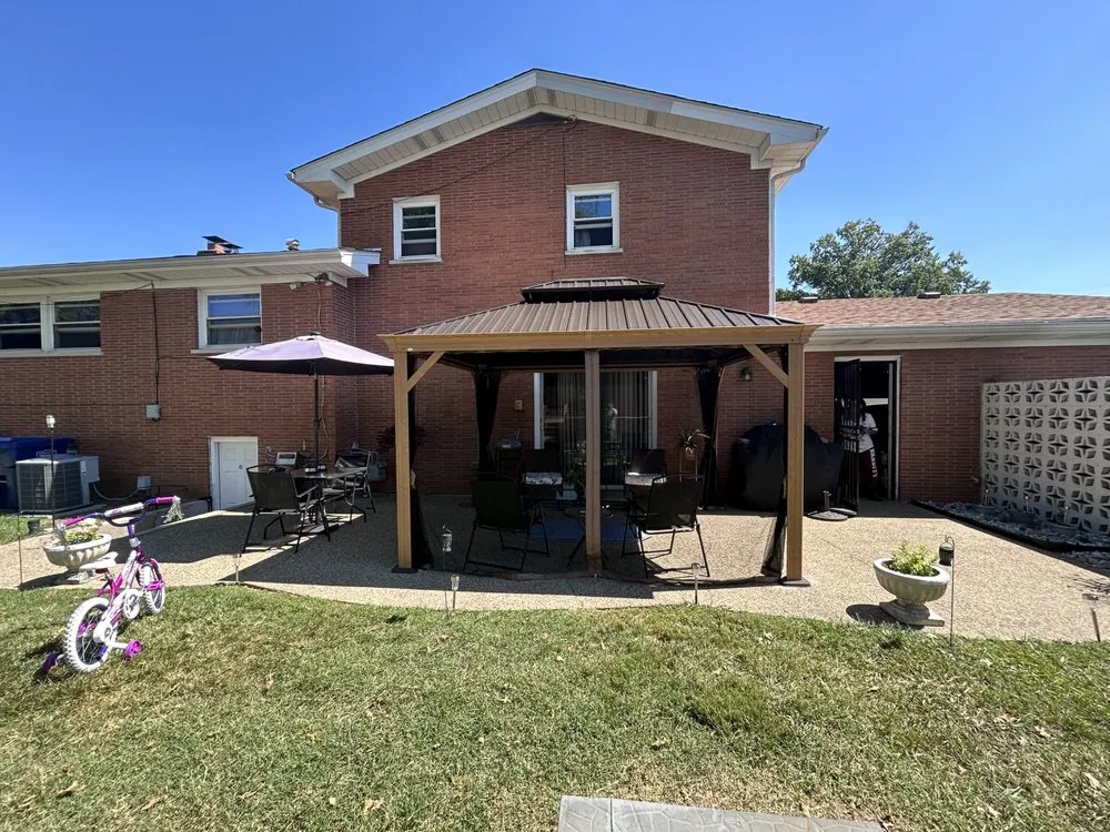 Professional landscaping services for year-round maintenance in Louisville, KY by Bluegrass Elite Lawns