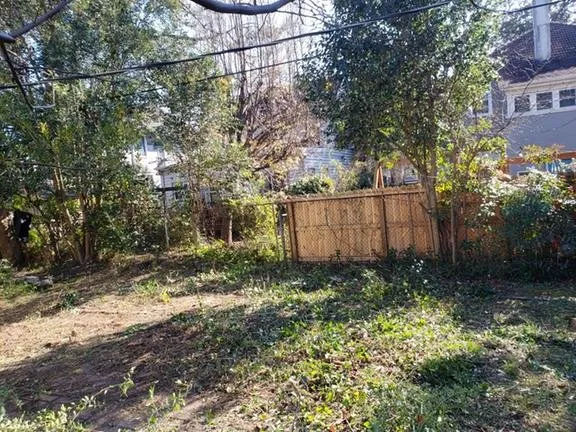 Local garden landscaping in Chesapeake, VA by Bluegrass Lawn Care