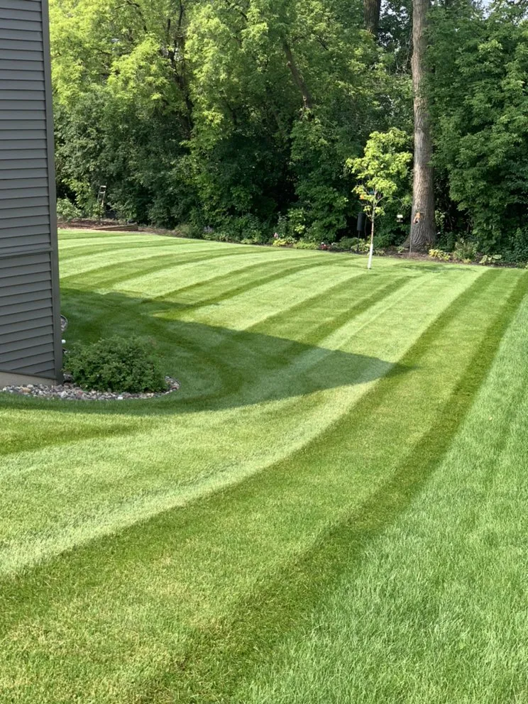 Top-rated landscaping services experts serving Burnsville, MN - Bluegrass Outdoor Services