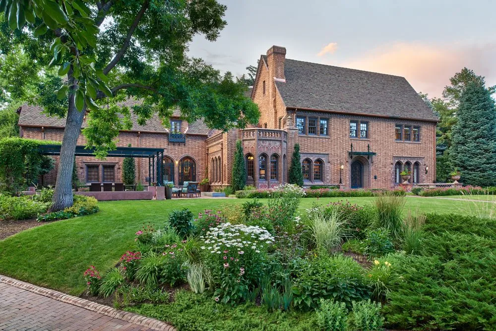 Local yard cleanup service experts serving Commerce City, CO - Blueline Landscape Contractors