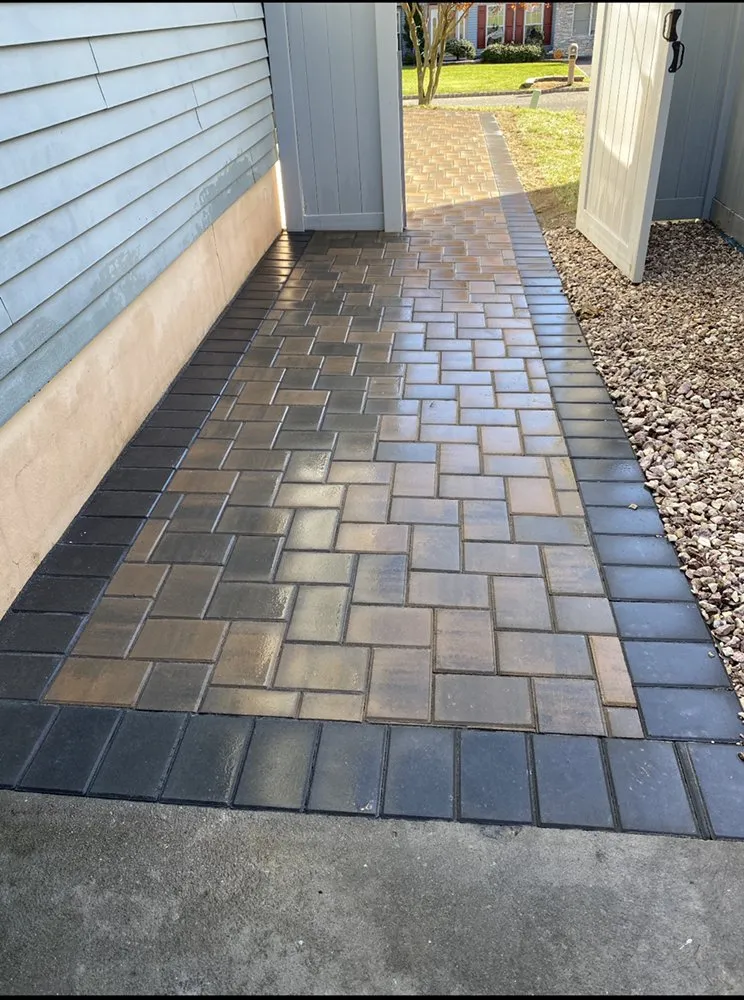 Reliable lawn care service in Pine Beach, NJ by Blue’s landscaping