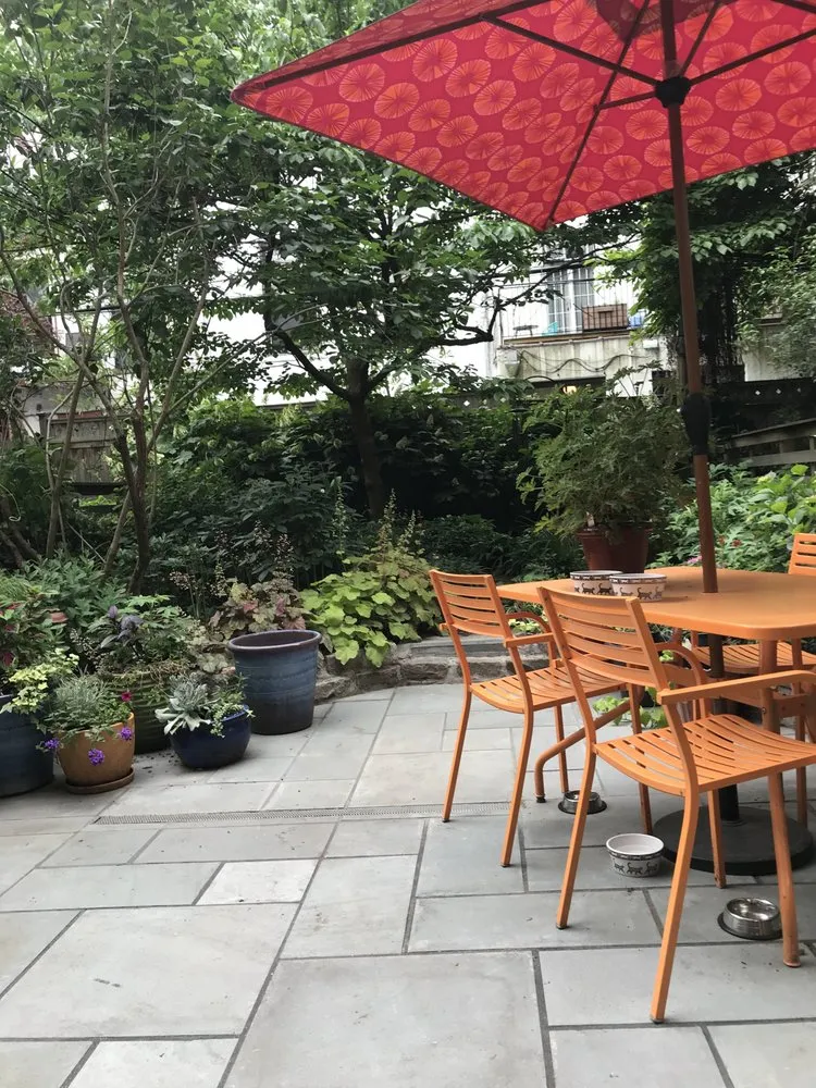 Custom yard cleanup service for beautiful yards across New York, NY - Bluestar Gardens