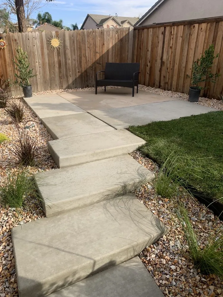 Top-rated garden landscaping for homes in Elk Grove, CA by BlueStar Landscape Solutions