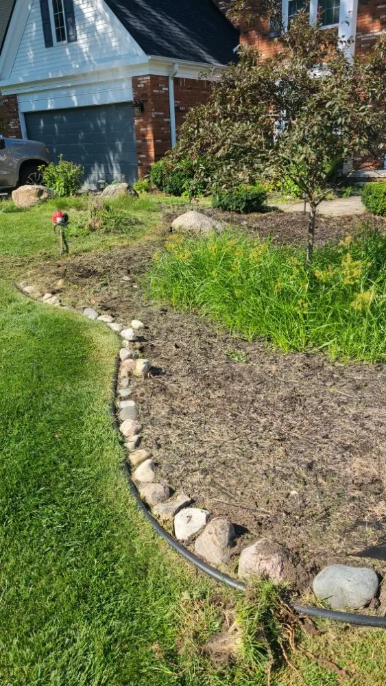 Custom landscaping services in Waterford Township, MI - BlueStone Earthworks