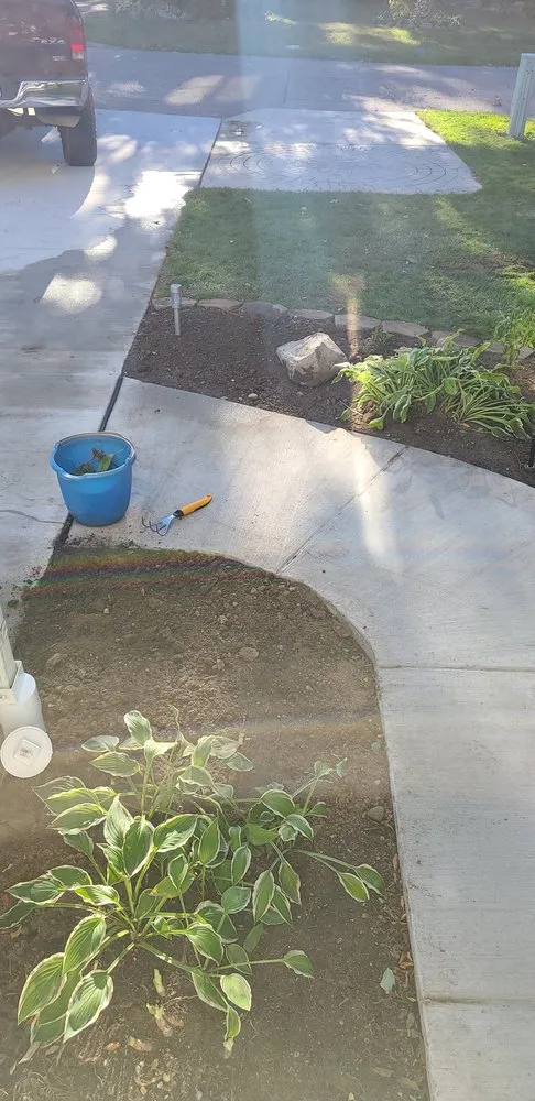 Custom lawn mowing service experts serving Waterford Township, MI - BlueStone Earthworks