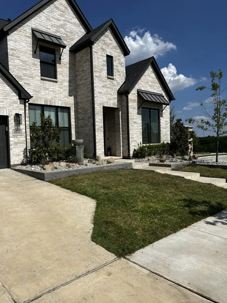 Local outdoor landscaping experts serving Irving, TX - Bluestone Landscaping