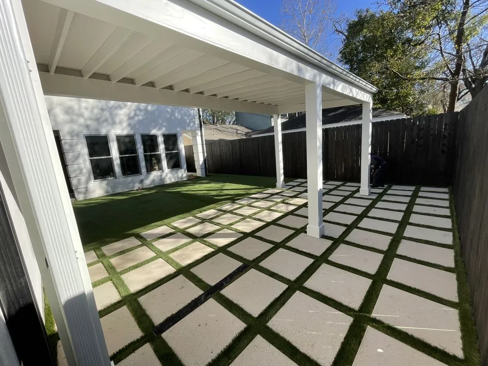 Expert garden landscaping near you in Houston, TX by Bluestream Landscape