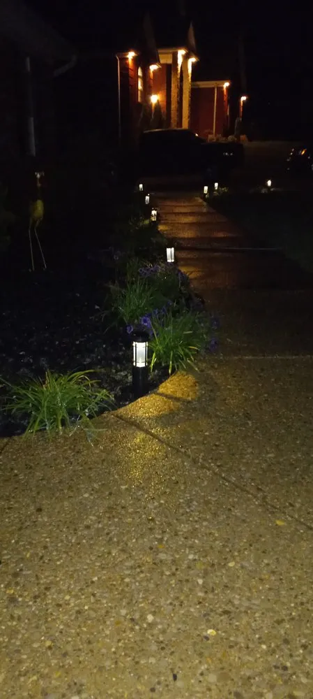 Custom lawn mowing service for residential properties across Taylorsville, KY - Blugrazzers lawn an landscape