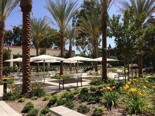 BluGreen Outdoor Solutions Logo