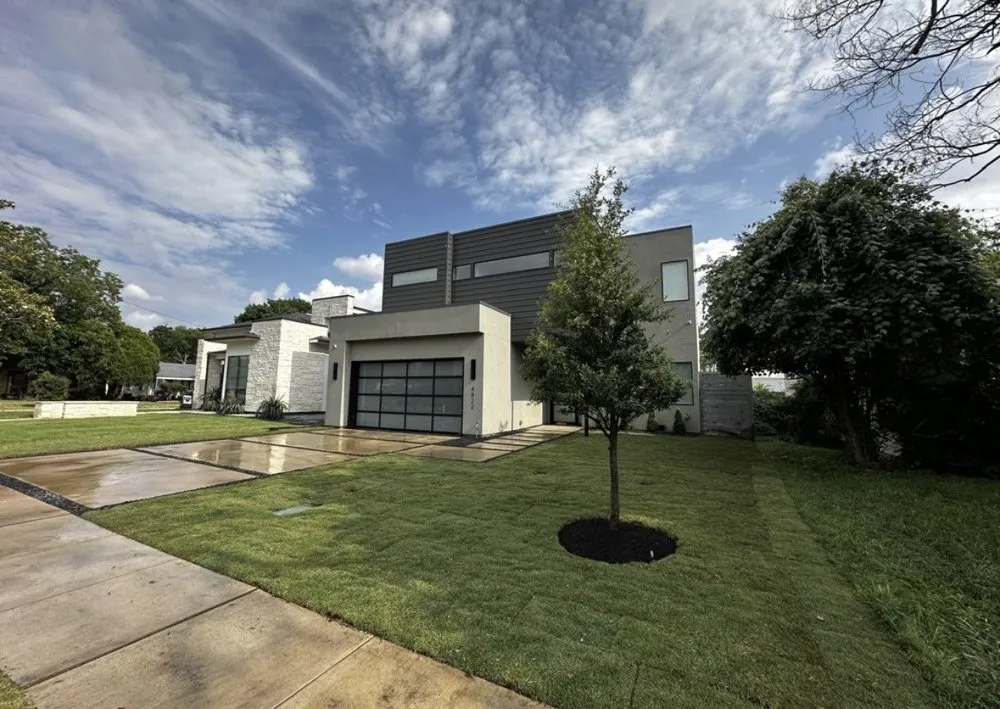 Expert garden landscaping in Addison, TX - Blum Landscape